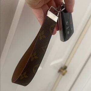 Handmade luxury wristlet key fob holder